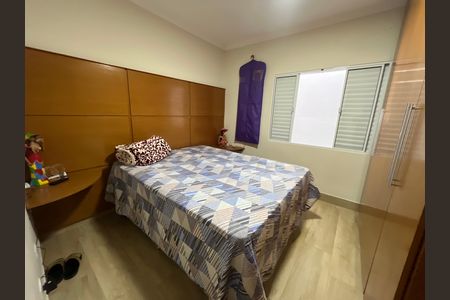 Casa para alugar com 360m², 5 quartos e 2 vagas Casa para alugar com 360m², 5 quartos e 2 vagasQuarto 1