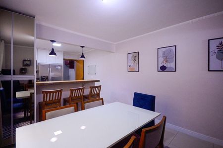 Casa à venda com 3 quartos, 175m² em Vila Brasilina, São Paulo