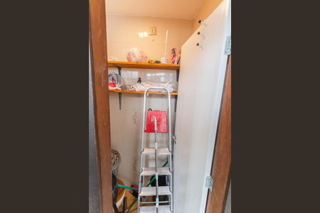 Apartamento para alugar com 80m², 2 quartos e 2 vagas Apartamento para alugar com 80m², 2 quartos e 2 vagasBanheiro de serviço