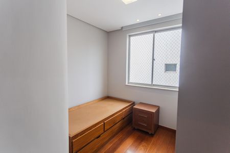 Apartamento para alugar com 80m², 2 quartos e 2 vagas Apartamento para alugar com 80m², 2 quartos e 2 vagasQuarto 2