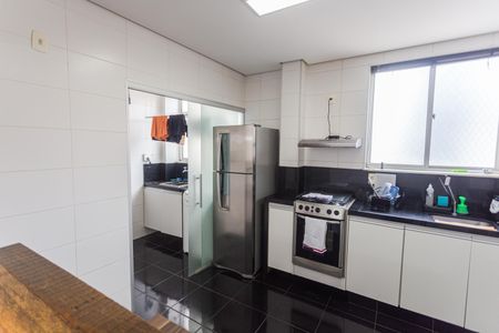 Apartamento para alugar com 80m², 2 quartos e 2 vagas Apartamento para alugar com 80m², 2 quartos e 2 vagasCozinha