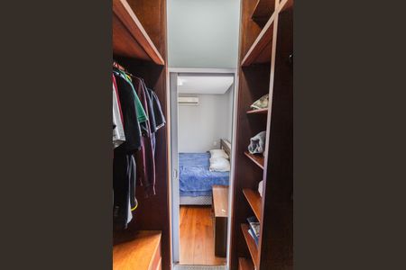 Apartamento para alugar com 80m², 2 quartos e 2 vagas Apartamento para alugar com 80m², 2 quartos e 2 vagasCloset da Suíte