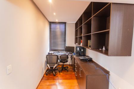 Escritório de apartamento para alugar com 2 quartos, 80m² em São Pedro, Belo Horizonte