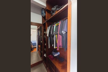 Apartamento para alugar com 80m², 2 quartos e 2 vagas Apartamento para alugar com 80m², 2 quartos e 2 vagasCloset da Suíte