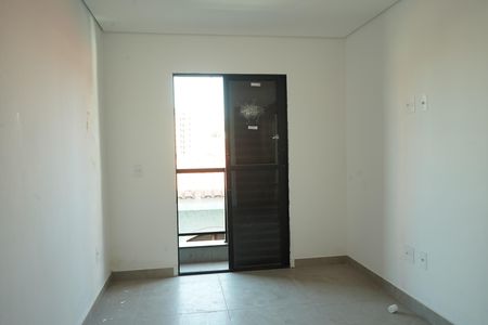 Casa de condomínio à venda com 130m², 3 quartos e 2 vagassuite