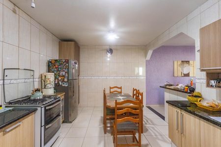 Casa à venda com 418m², 3 quartos e 2 vagas Casa à venda com 418m², 3 quartos e 2 vagasCozinha