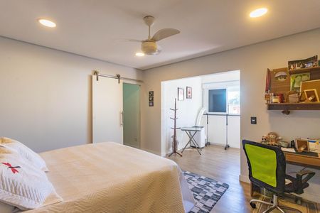 Casa à venda com 418m², 3 quartos e 2 vagas Casa à venda com 418m², 3 quartos e 2 vagasQuarto 1 - suíte