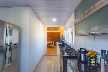 Casa à venda com 418m², 3 quartos e 2 vagas Casa à venda com 418m², 3 quartos e 2 vagasCasa 2 - cozinha