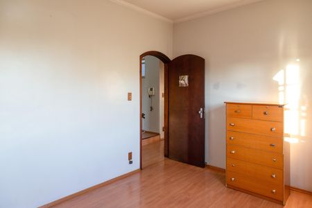 Casa para alugar com 371m², 4 quartos e 4 vagasQuarto 2