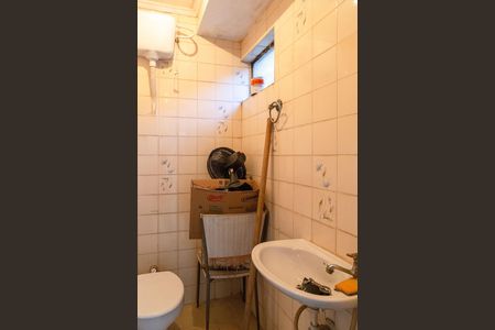 Casa para alugar com 371m², 4 quartos e 4 vagasGaragem - banheiro