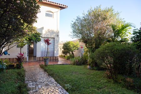 Casa para alugar com 371m², 4 quartos e 4 vagasJardim
