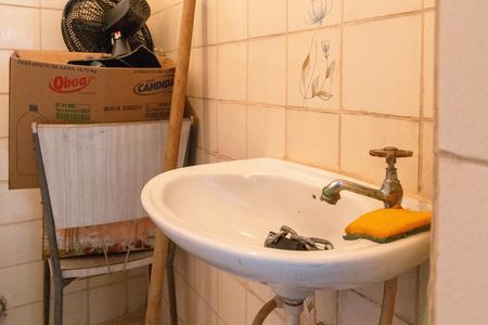 Casa para alugar com 371m², 4 quartos e 4 vagasGaragem - banheiro