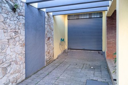 Garagem de casa para alugar com 4 quartos, 371m² em Vila Rosalia, Guarulhos