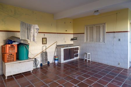 Casa para alugar com 371m², 4 quartos e 4 vagasÁrea de Serviço 2