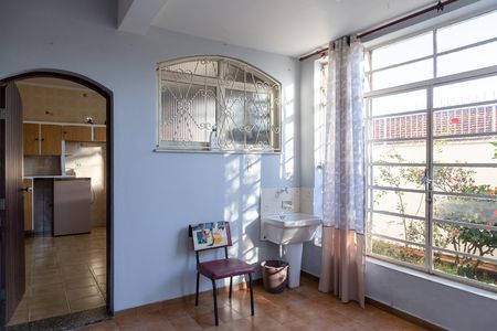 Casa para alugar com 371m², 4 quartos e 4 vagasÁrea de Serviço 1