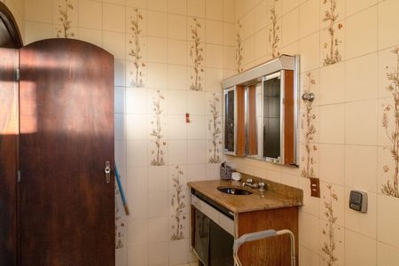 Casa para alugar com 371m², 4 quartos e 4 vagasbanheiro do Quarto 1 suíte 
