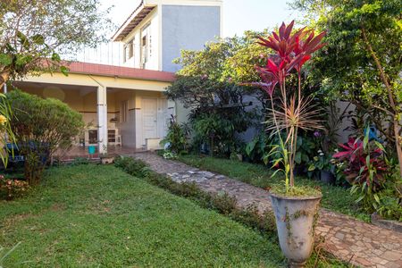 Casa para alugar com 371m², 4 quartos e 4 vagasJardim