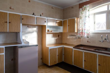 Casa para alugar com 371m², 4 quartos e 4 vagasCozinha