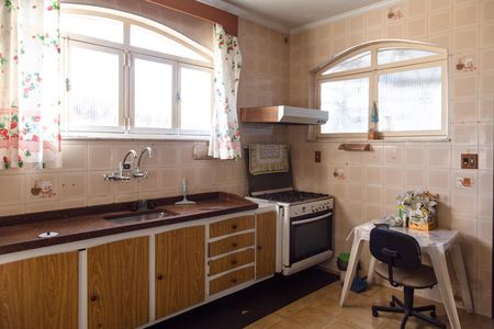 Casa para alugar com 371m², 4 quartos e 4 vagasCozinha