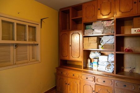 Casa para alugar com 371m², 4 quartos e 4 vagasDeposito