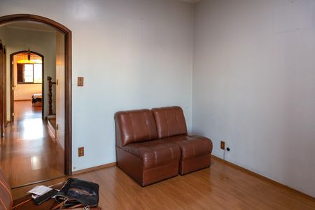 Casa para alugar com 371m², 4 quartos e 4 vagassala 2