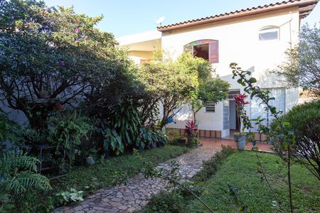 Casa para alugar com 371m², 4 quartos e 4 vagasJardim