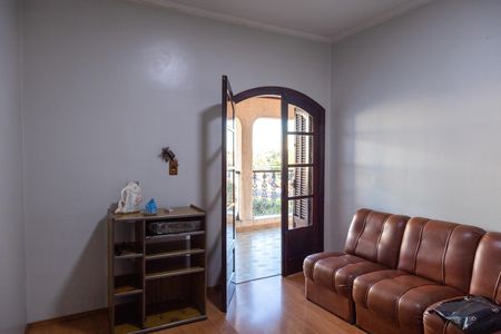 Casa para alugar com 371m², 4 quartos e 4 vagassala 2