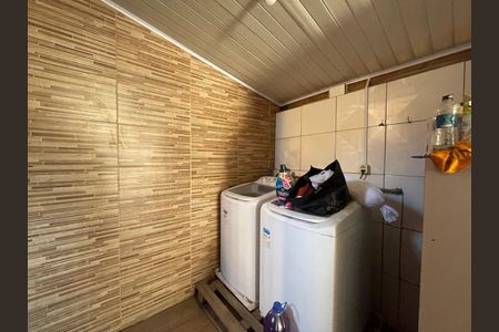 Casa à venda com 98m², 3 quartos e 2 vagas