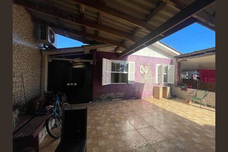 Casa à venda com 98m², 3 quartos e 2 vagas