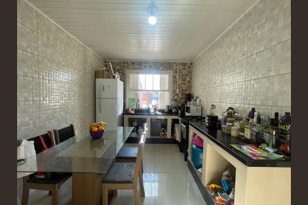 Casa à venda com 98m², 3 quartos e 2 vagas