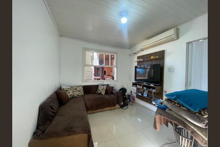 Casa à venda com 98m², 3 quartos e 2 vagas