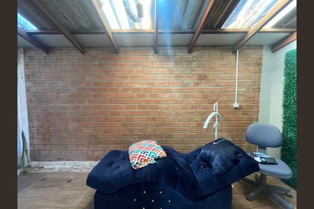 Casa à venda com 98m², 3 quartos e 2 vagas