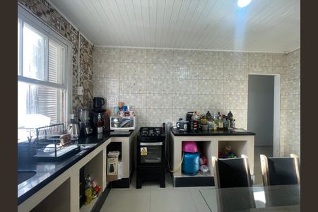 Casa à venda com 98m², 3 quartos e 2 vagas