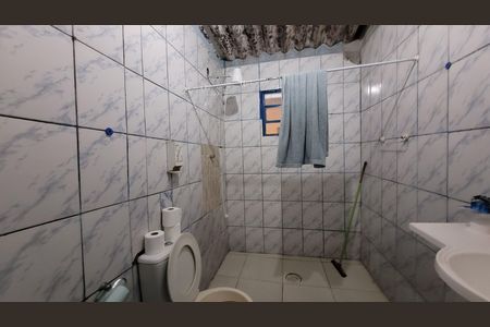Casa para alugar com 50m², 1 quarto e 1 vaga Casa para alugar com 50m², 1 quarto e 1 vagaBanheiro