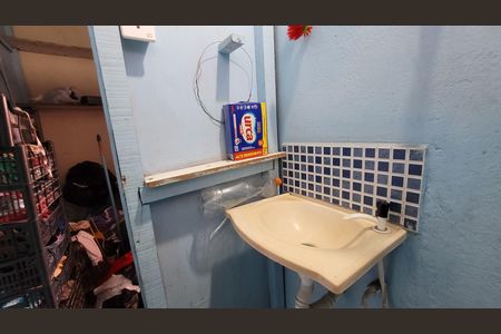 Casa para alugar com 50m², 1 quarto e 1 vaga Casa para alugar com 50m², 1 quarto e 1 vagaGaragem - Banheiro