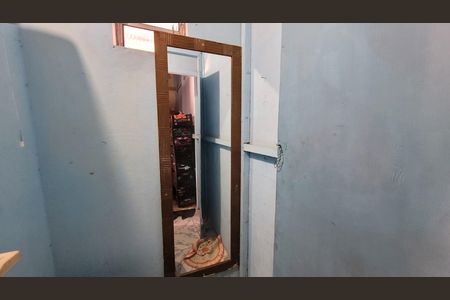 Garagem - Banheiro de casa para alugar com 1 quarto, 50m² em Jardim Anita, Itaquaquecetuba
