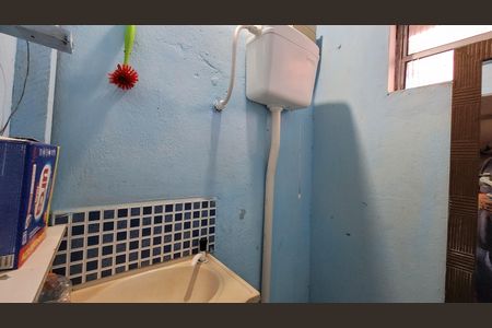 Casa para alugar com 50m², 1 quarto e 1 vaga Casa para alugar com 50m², 1 quarto e 1 vagaGaragem - Banheiro