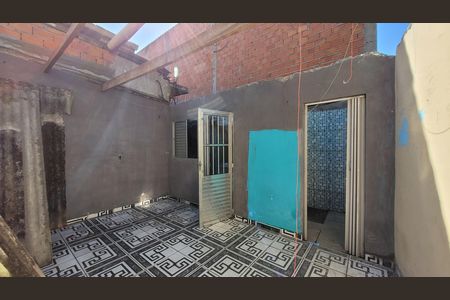 Sala de casa para alugar com 1 quarto, 50m² em Jardim Anita, Itaquaquecetuba