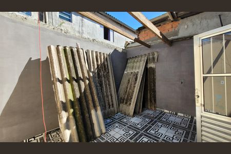 Sala de casa para alugar com 1 quarto, 50m² em Jardim Anita, Itaquaquecetuba