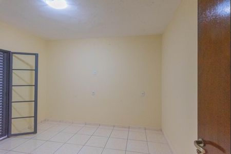 Quarto 2 de casa para alugar com 2 quartos, 160m² em Jardim Pacaembu, Campinas
