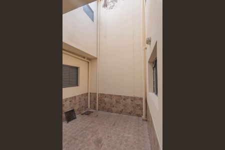 Casa para alugar com 160m², 2 quartos e 3 vagas Casa para alugar com 160m², 2 quartos e 3 vagasÁrea de Luz da Sala