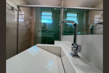 Apartamento para alugar com 45m², 2 quartos e 1 vaga Apartamento para alugar com 45m², 2 quartos e 1 vagaBanheiro Social