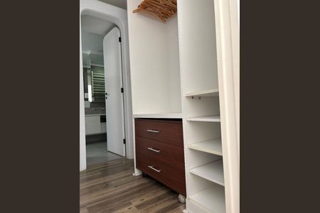 Apartamento à venda com 3 quartos, 168m² em Moema, São Paulo