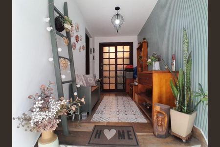 Casa à venda com 4 quartos, 190m² em Vila Congonhas, São Paulo