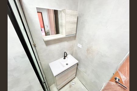 Banheiro de apartamento para alugar com 1 quarto, 32m² em Vila Nova Cachoeirinha, São Paulo