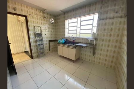 Casa à venda com 3 quartos, 143m² em Chácara Inglesa, São Paulo