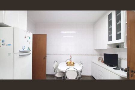 Casa à venda com 3 quartos, 500m² em Vila Sao Pedro, São Paulo