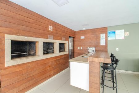Área comum - Churrasqueira de apartamento para alugar com 2 quartos, 57m² em São João, Porto Alegre