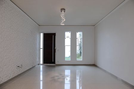 Casa para alugar com 140m², 3 quartos e 2 vagasSala