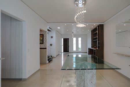 Casa para alugar com 140m², 3 quartos e 2 vagasSala de Jantar